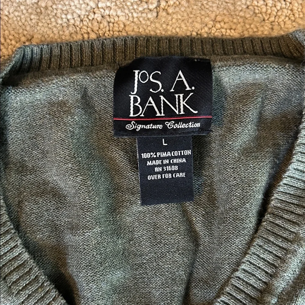 Jos. A. Bank Green V-Neck Men's Sweater, Large